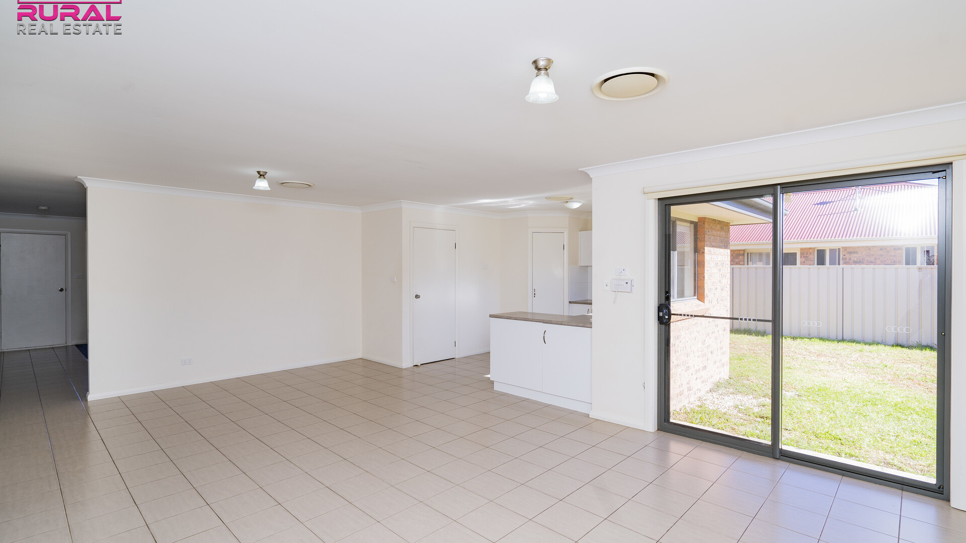 33 Golf Club Drive, Leeton NSW 2705 - photo 7