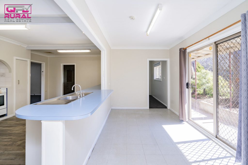 47 King Street, Narrandera NSW 2700 - photo 5