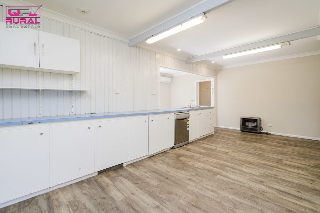 47 King Street, Narrandera NSW 2700 - photo 7