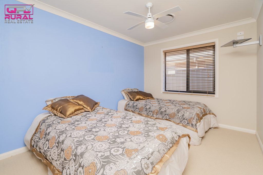 14 Anzac Crescent, Narrandera NSW 2700 - photo 16