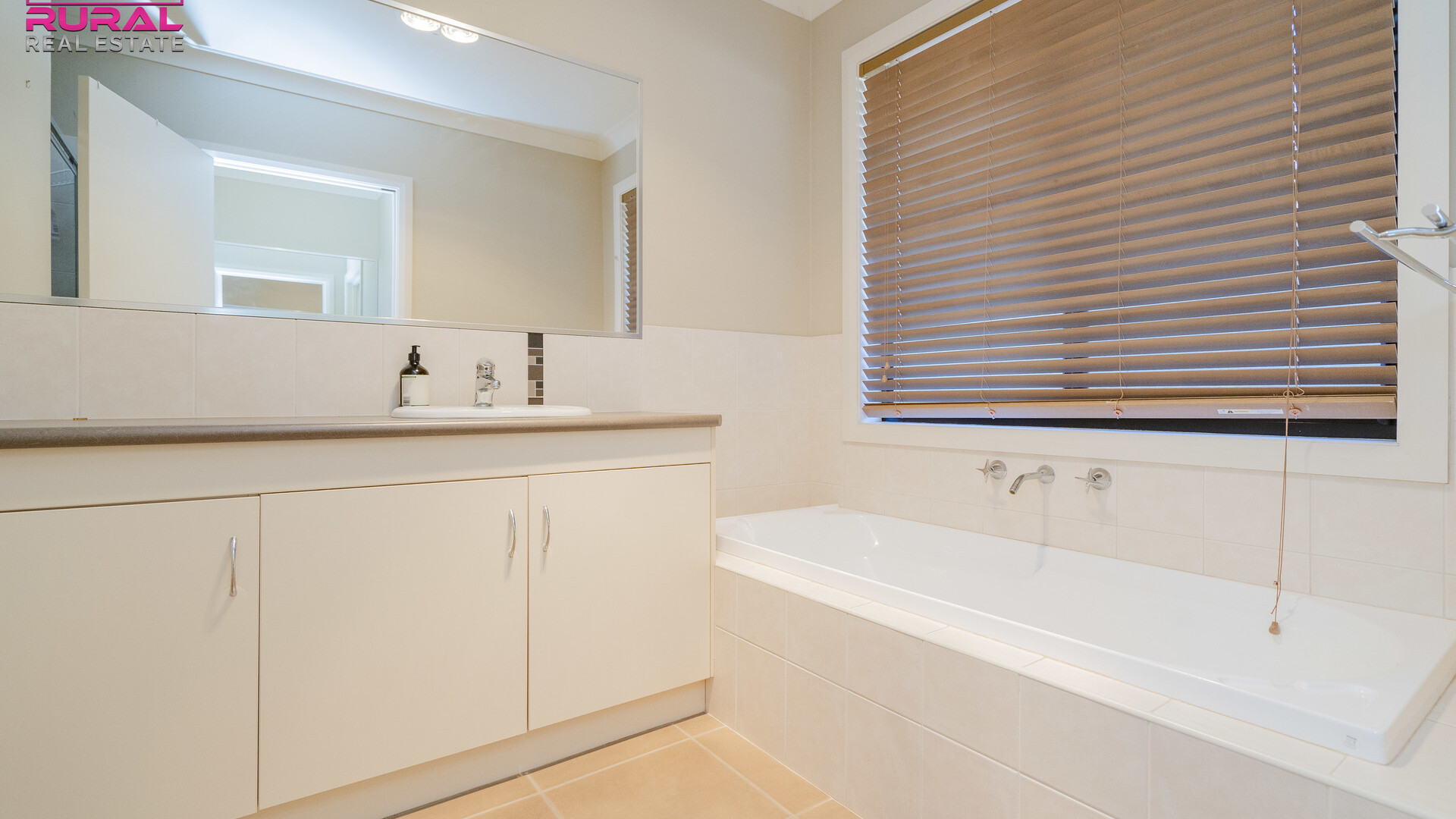 14 Anzac Crescent, Narrandera NSW 2700 - photo 19