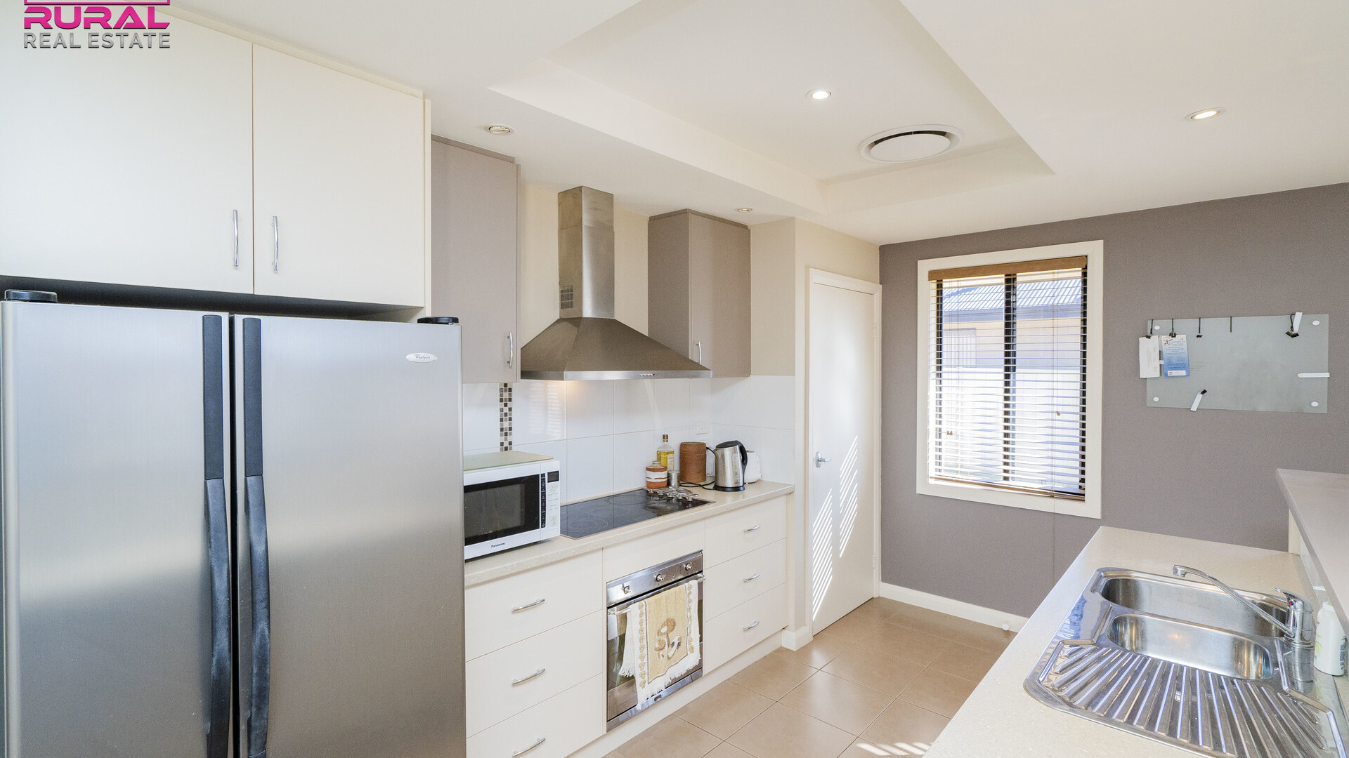 14 Anzac Crescent, Narrandera NSW 2700 - photo 6