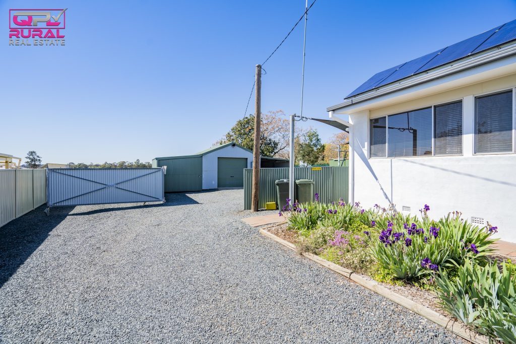 5 Joffre Street, Temora NSW 2666 - photo 21