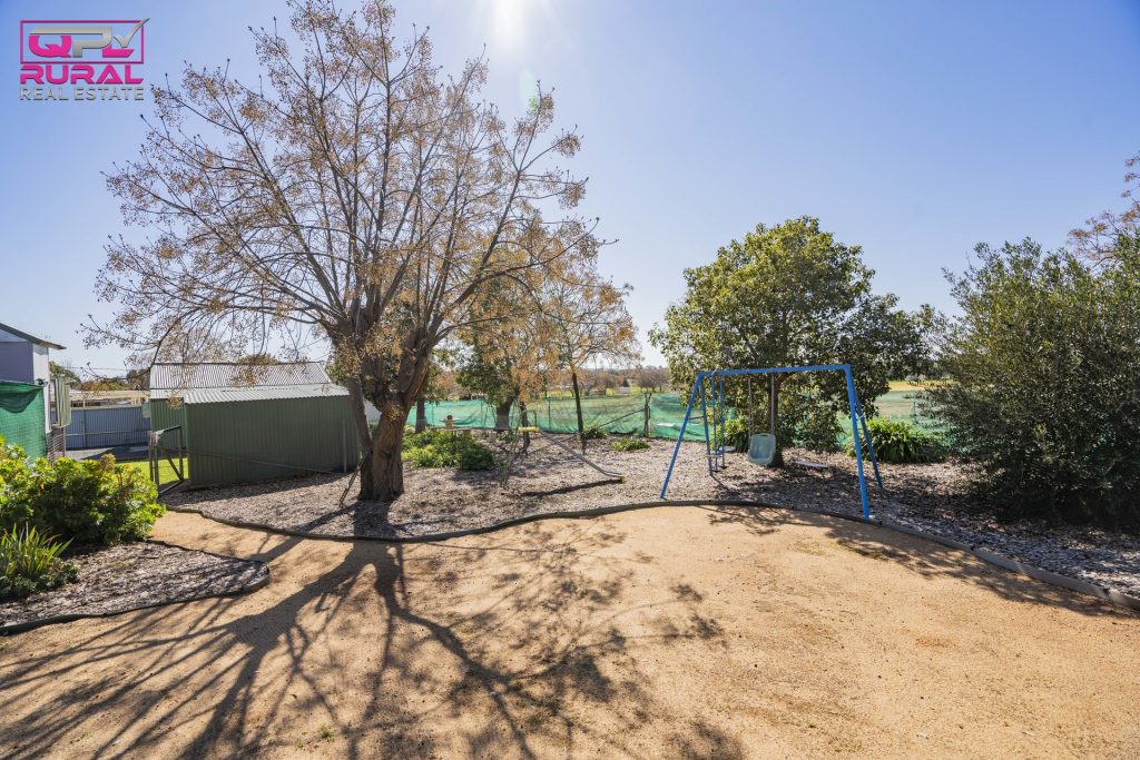 5 Joffre Street, Temora NSW 2666 - photo 26