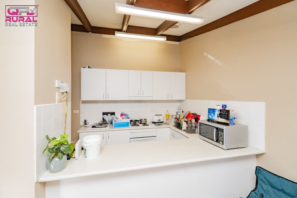 91 Twynam Street, Narrandera NSW 2700 - photo 10