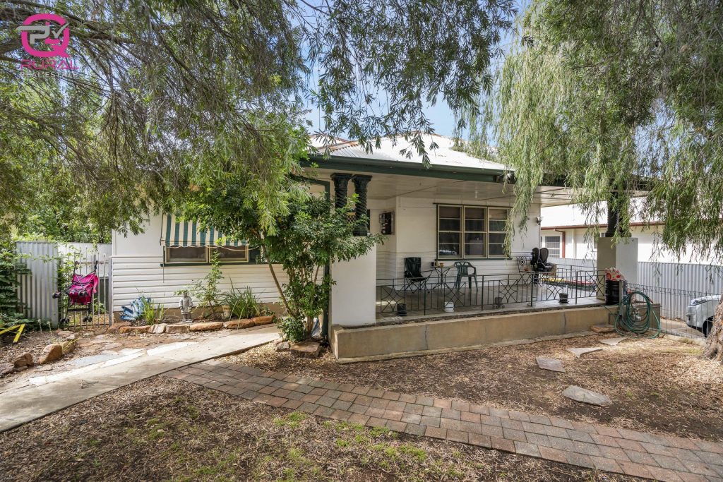 25 May Street, Narrandera NSW 2700 - McGrath Riverina
