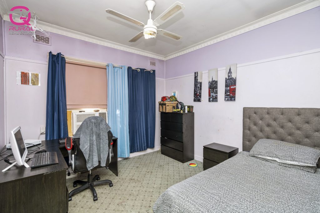 25 May Street, Narrandera NSW 2700 - photo 3