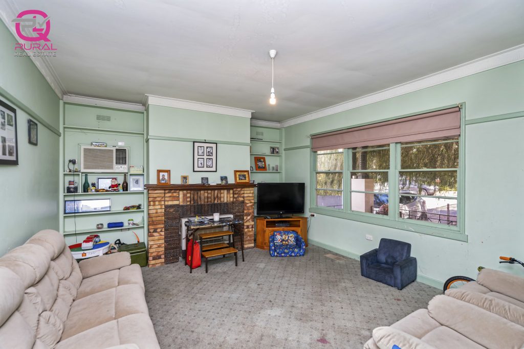 25 May Street, Narrandera NSW 2700 - photo 5