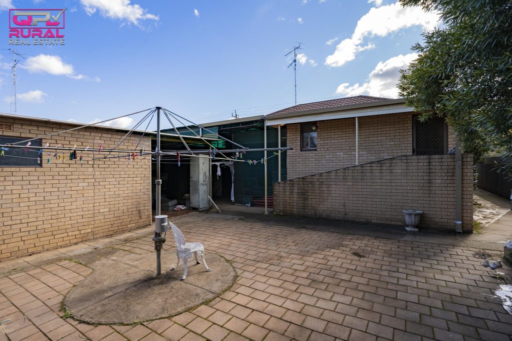 88 Douglas Street, Narrandera NSW 2700 - photo 12