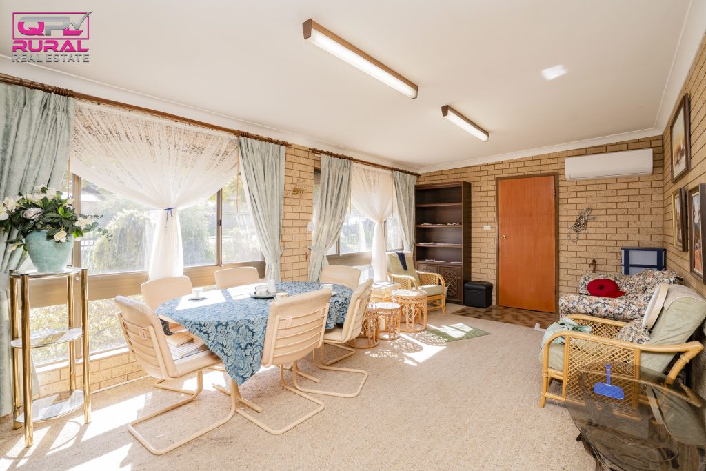 88 Douglas Street, Narrandera NSW 2700 - photo 6