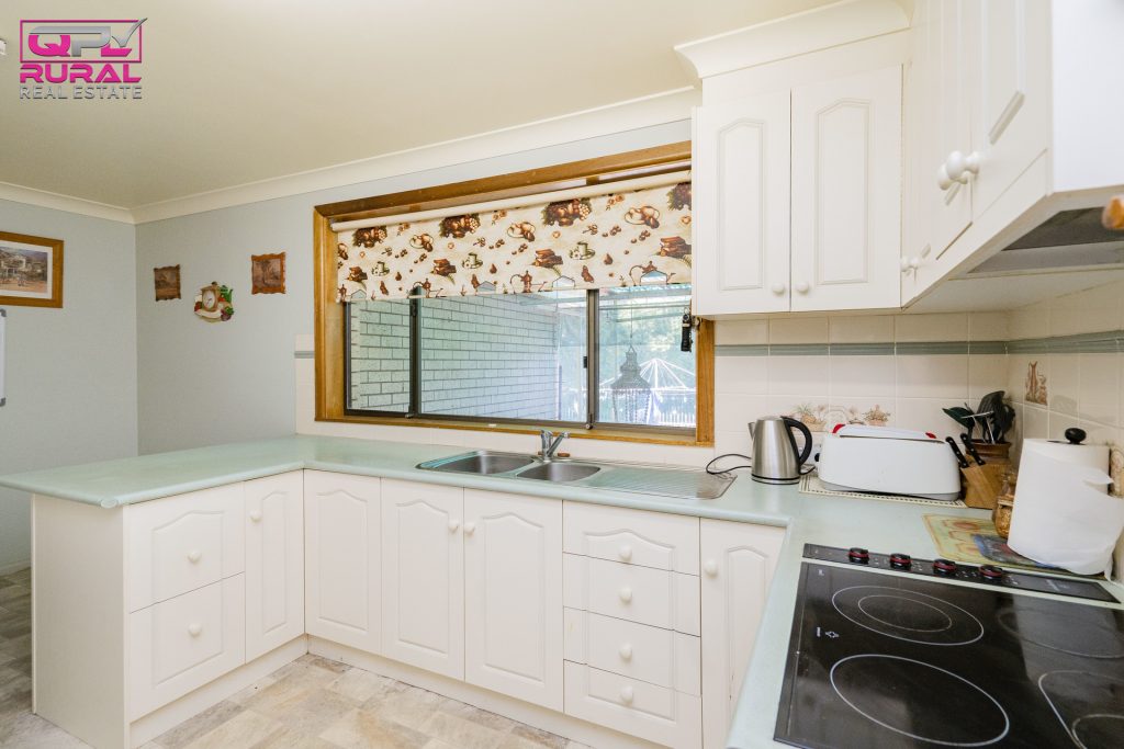 88 Douglas Street, Narrandera NSW 2700 - photo 7