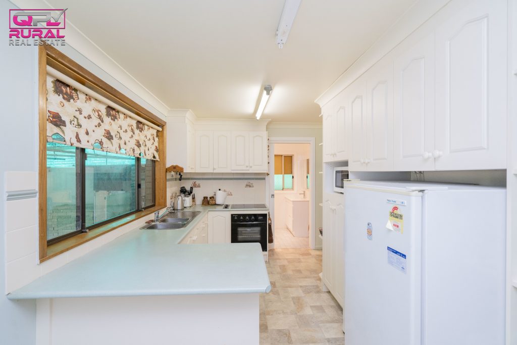 88 Douglas Street, Narrandera NSW 2700 - photo 8