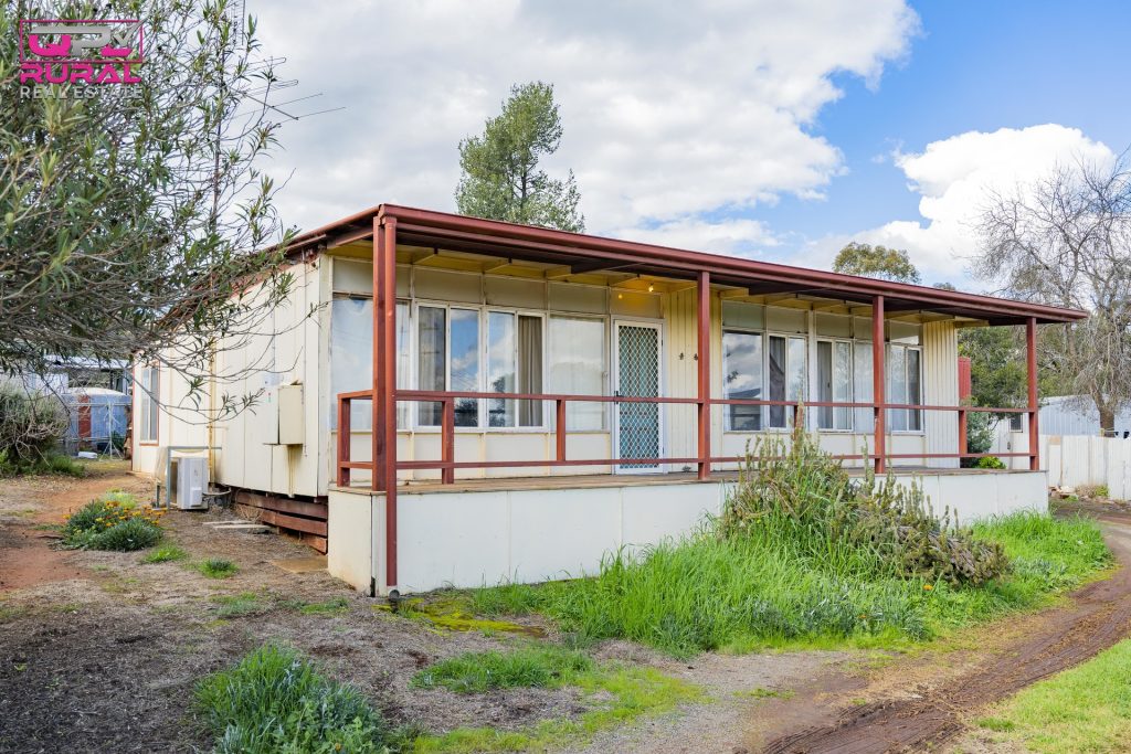 26 Cassiterite Crescent, Ardlethan NSW 2665 - McGrath Riverina