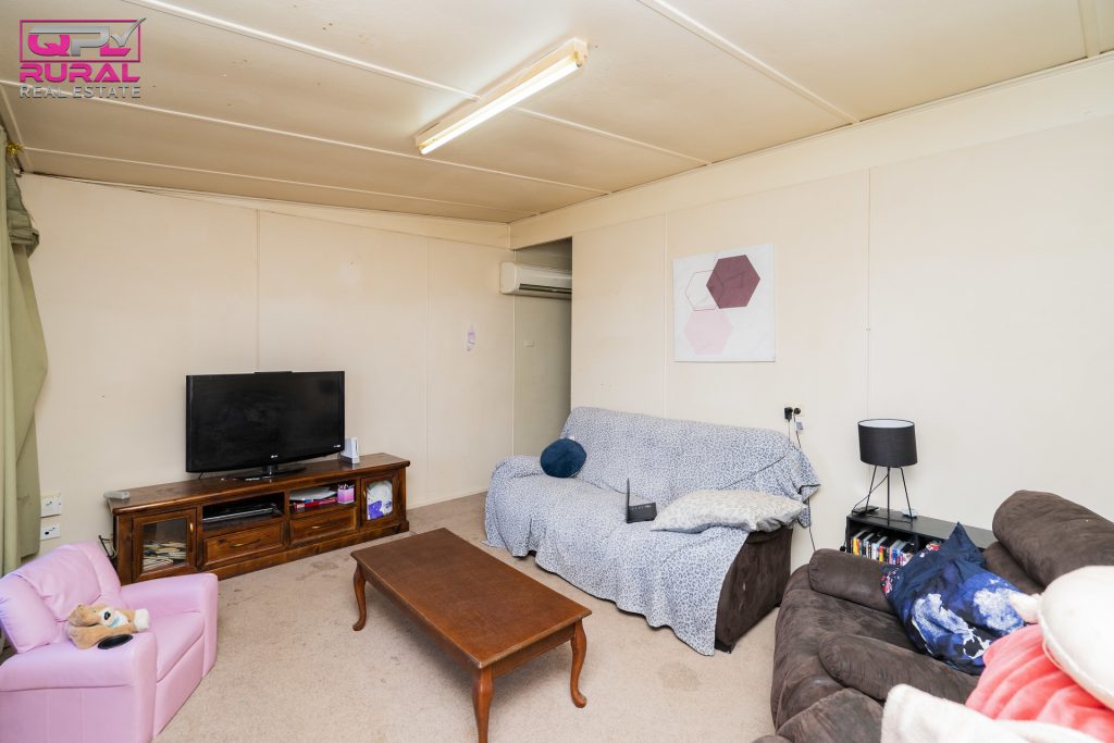 26 Cassiterite Crescent, Ardlethan NSW 2665 - photo 5