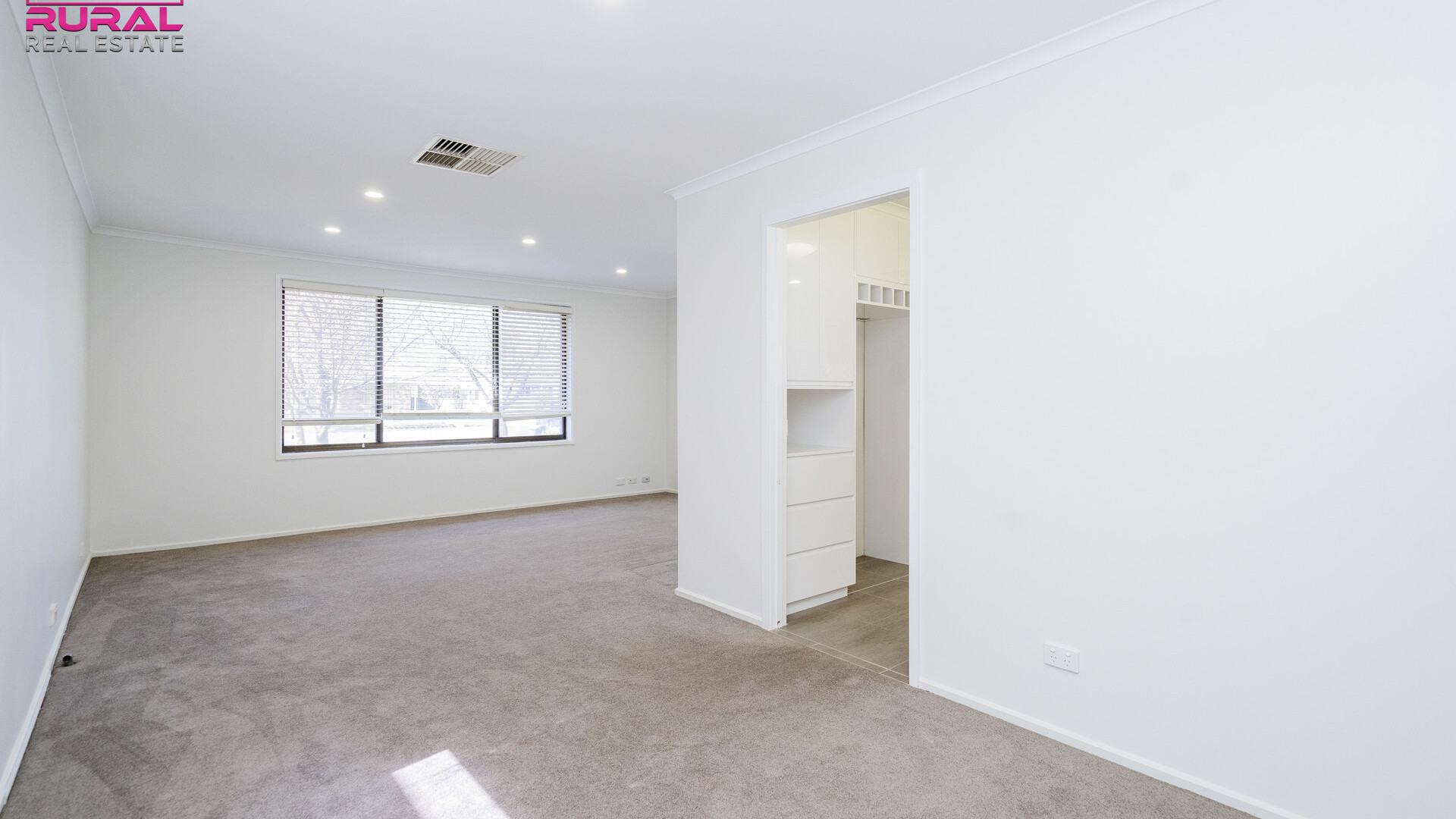 154 Crowley Street, Temora NSW 2666 - photo 11