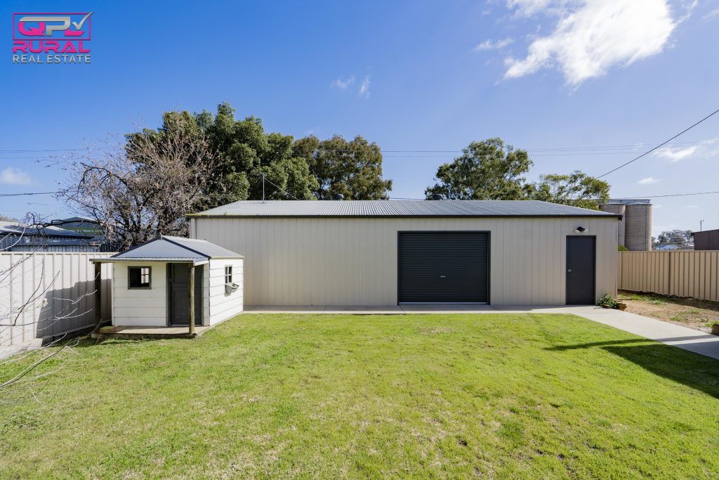 154 Crowley Street, Temora NSW 2666 - photo 13