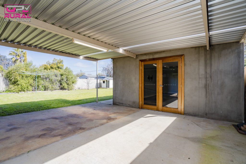 154 Crowley Street, Temora NSW 2666 - photo 14