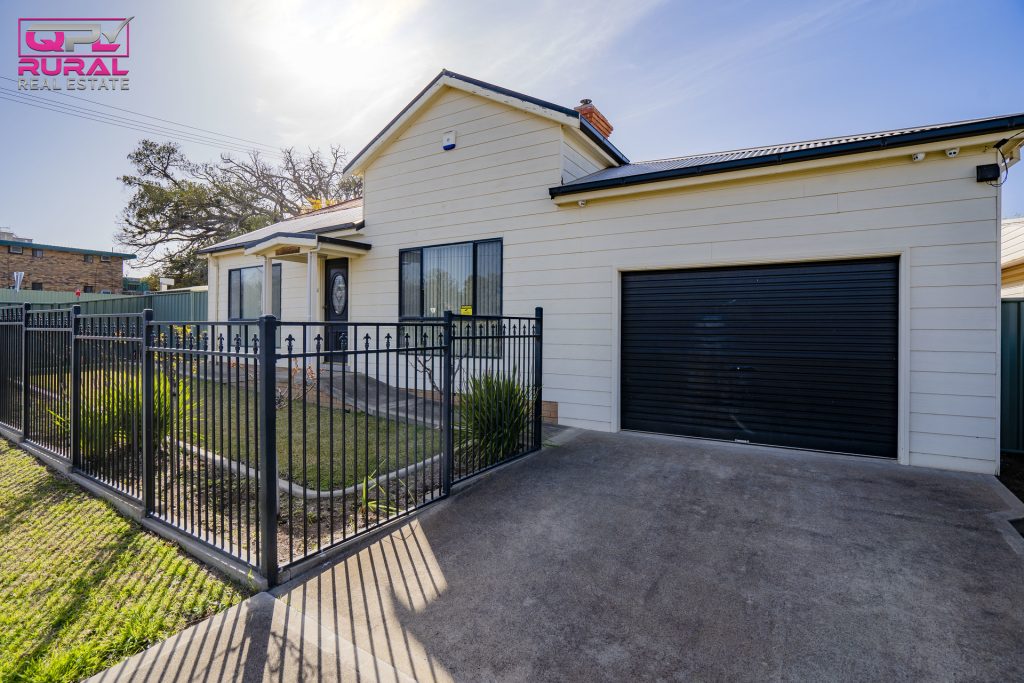 13 Cadell Street, Narrandera NSW 2700 - McGrath Riverina
