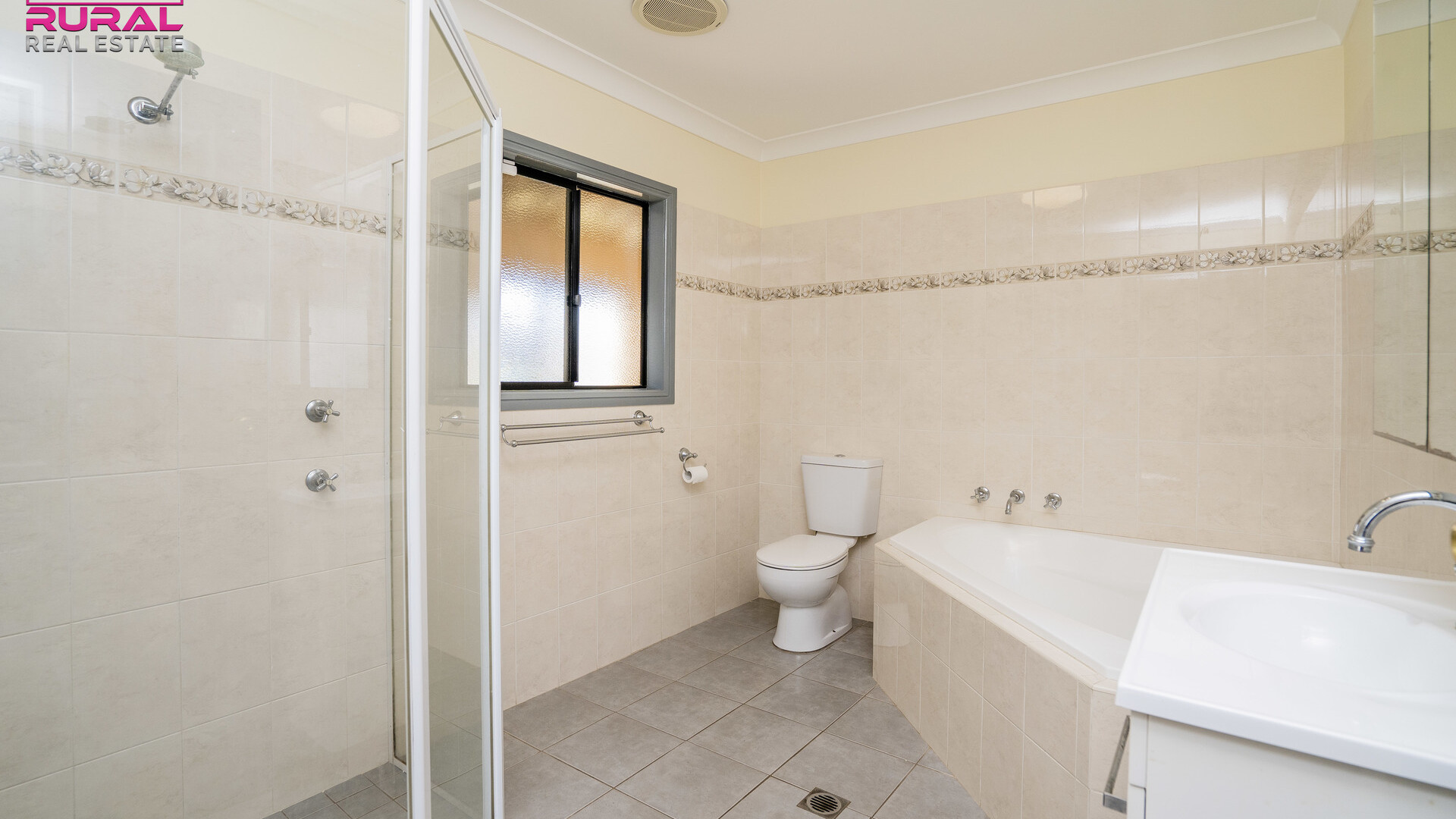 13 Cadell Street, Narrandera NSW 2700 - photo 13
