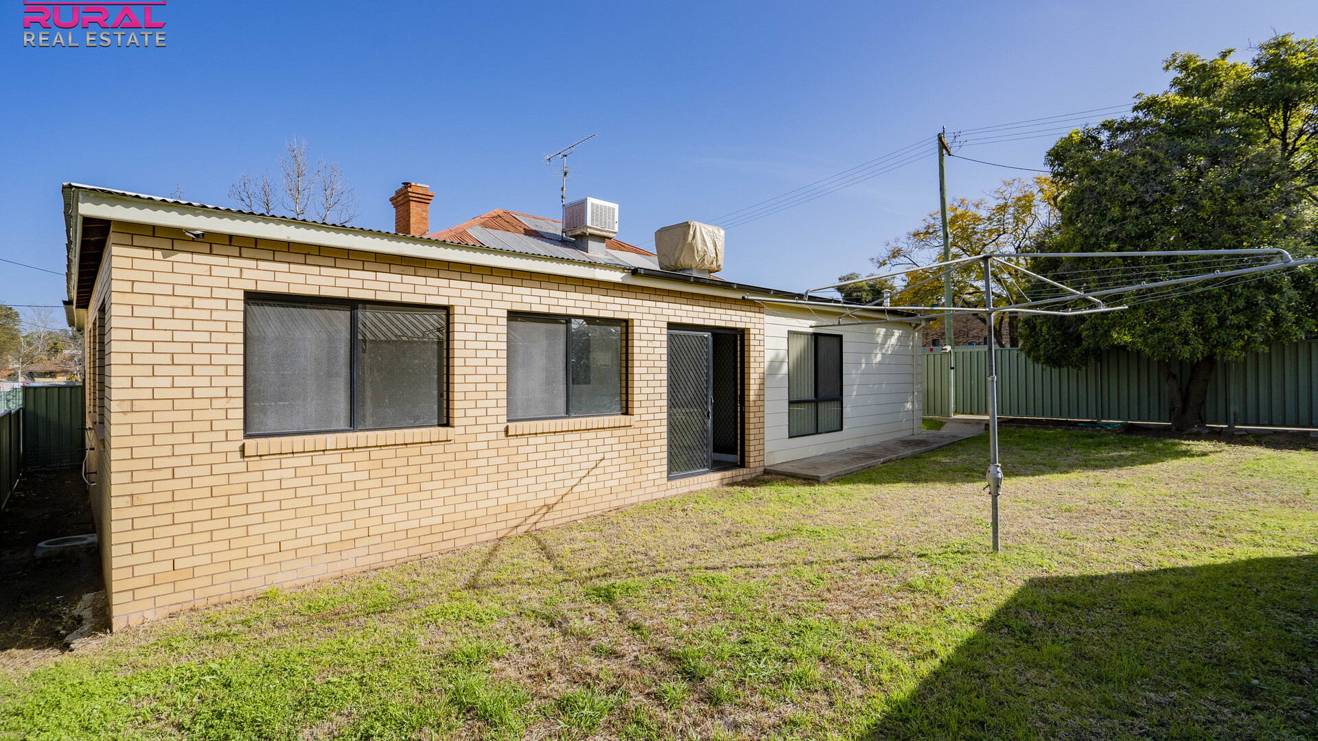 13 Cadell Street, Narrandera NSW 2700 - photo 16