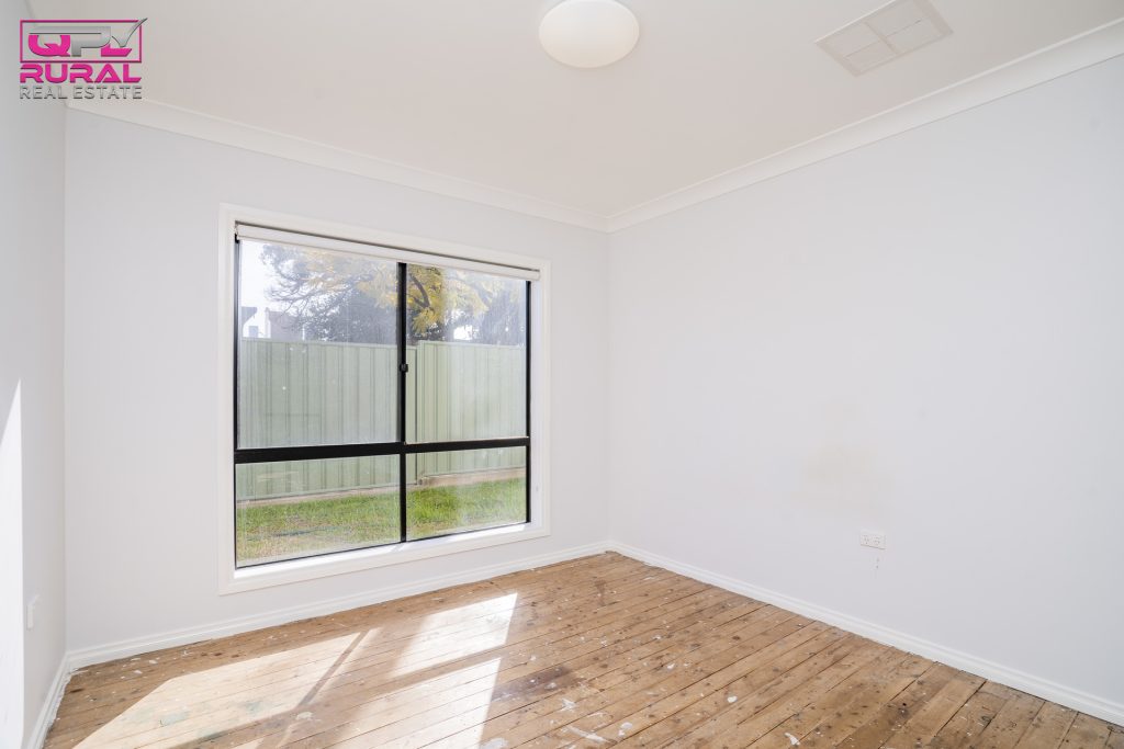 13 Cadell Street, Narrandera NSW 2700 - photo 10