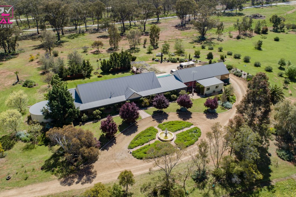 180 Bundawarrah Road, Temora NSW 2666 - photo 3