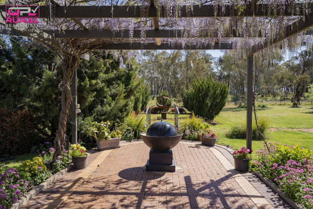 180 Bundawarrah Road, Temora NSW 2666 - photo 24