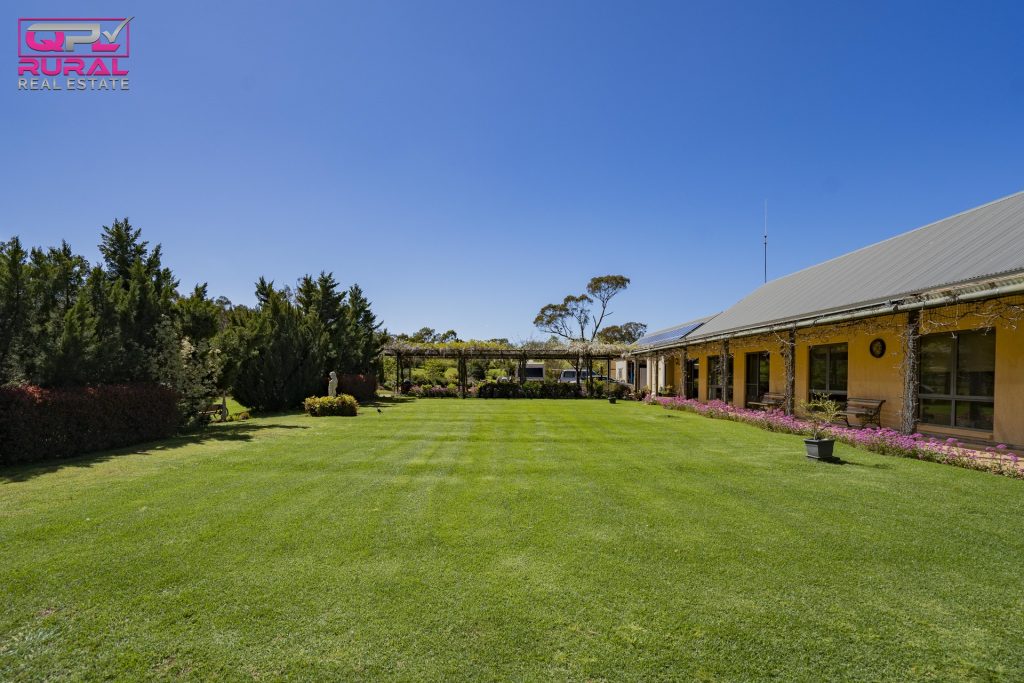 180 Bundawarrah Road, Temora NSW 2666 - photo 27