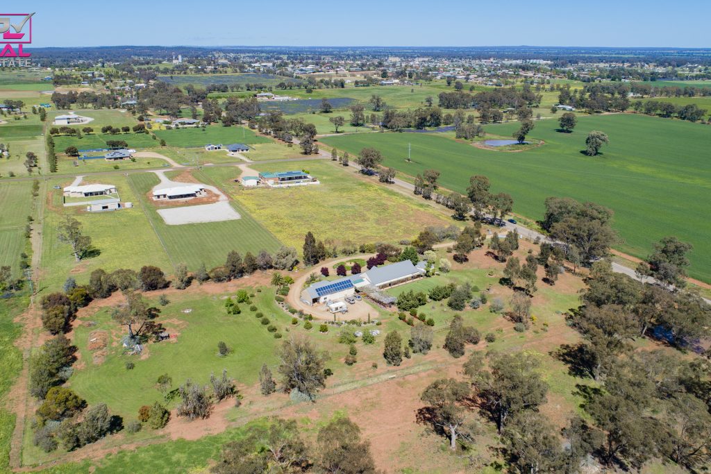 180 Bundawarrah Road, Temora NSW 2666 - photo 35