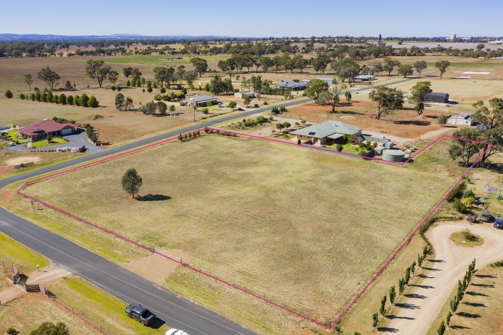 12 Kurrawong Street, Temora NSW 2666 - McGrath Riverina