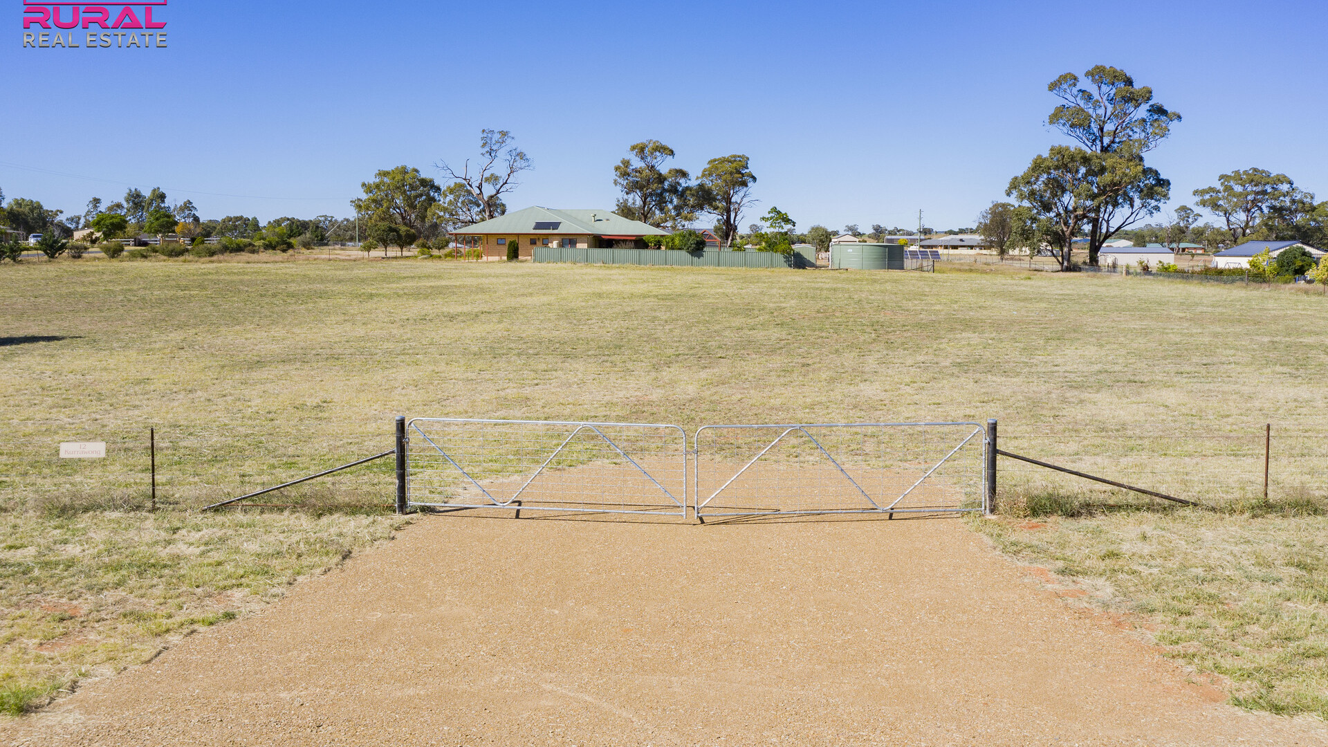 12 Kurrawong Street, Temora NSW 2666 - photo 13