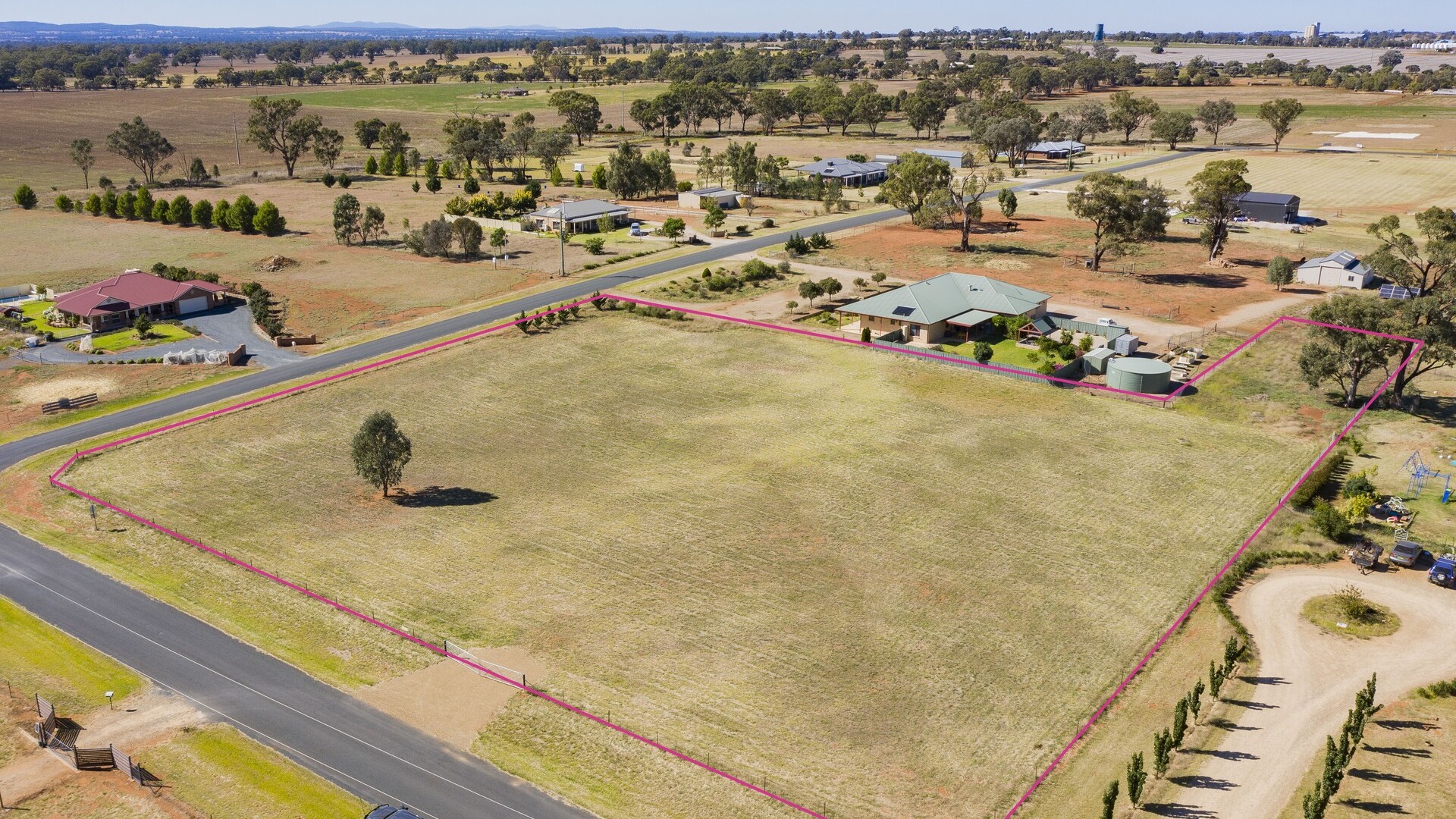 12 Kurrawong Street, Temora NSW 2666 - McGrath Riverina