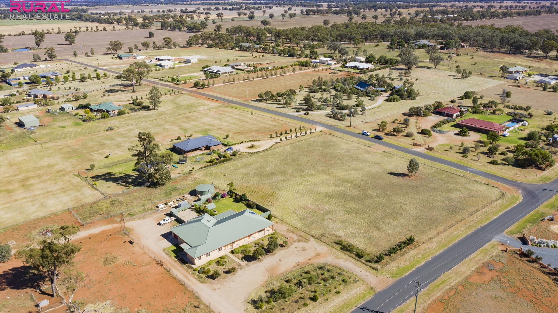 12 Kurrawong Street, Temora NSW 2666 - photo 3