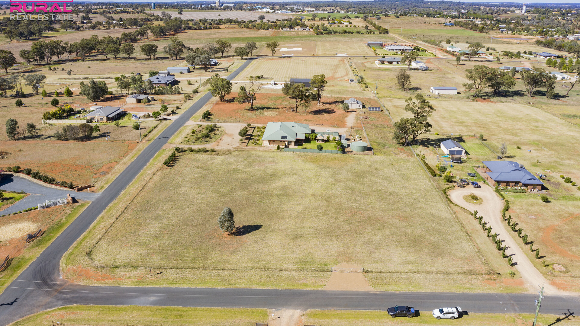 12 Kurrawong Street, Temora NSW 2666 - photo 4