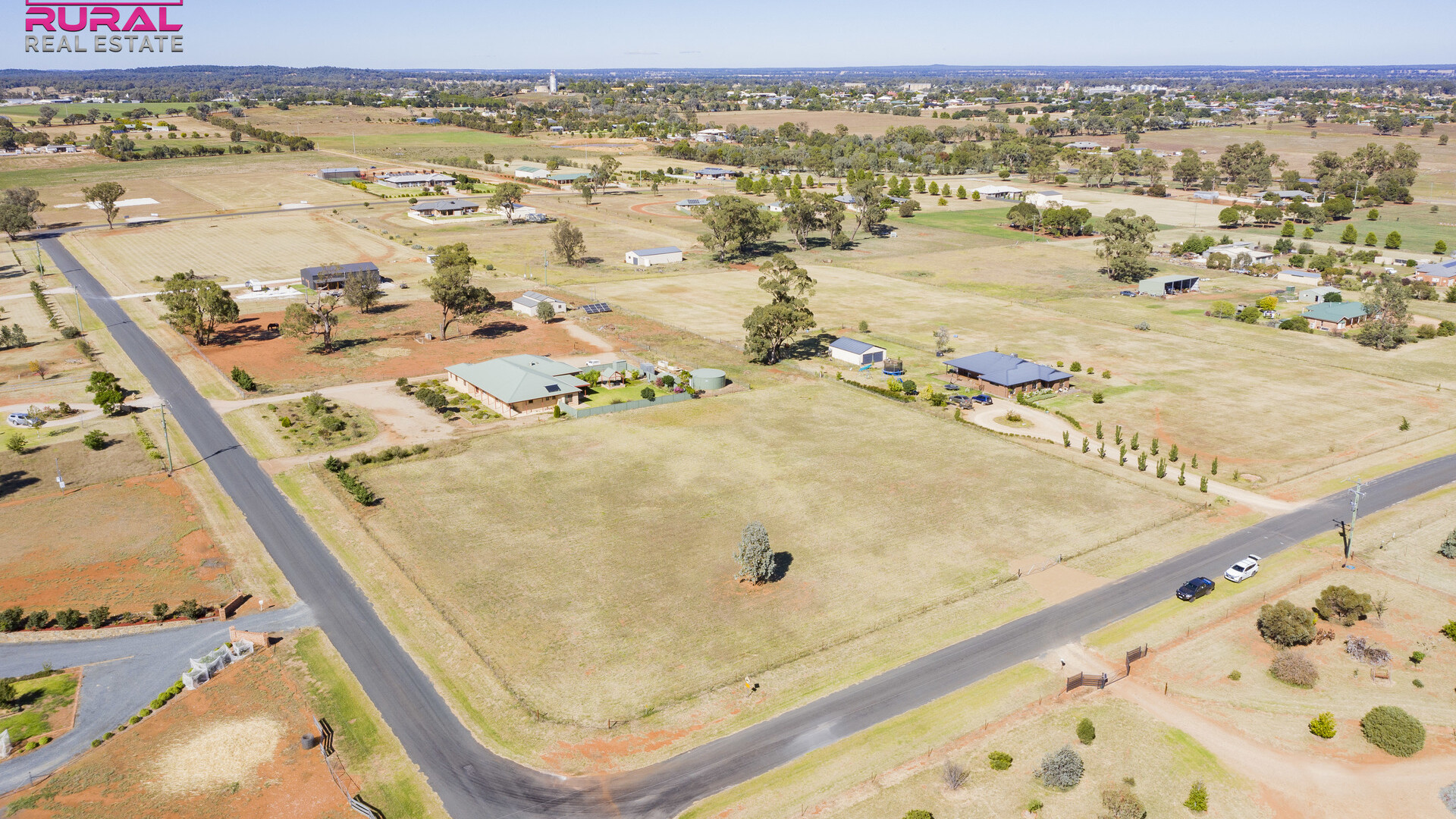 12 Kurrawong Street, Temora NSW 2666 - photo 9