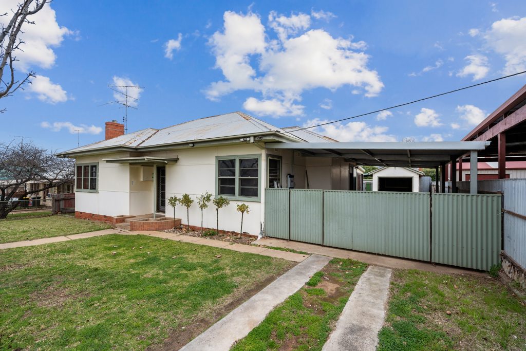 8 Arthur Street, Narrandera NSW 2700 - McGrath Riverina