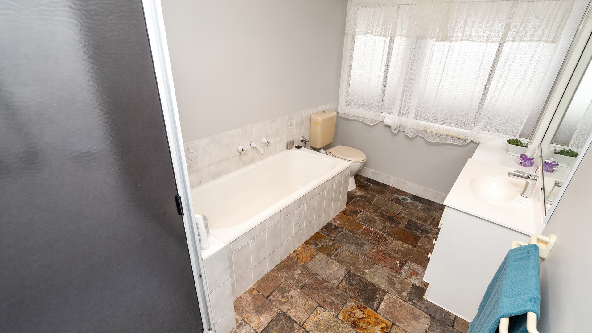 8 Arthur Street, Narrandera NSW 2700 - photo 14