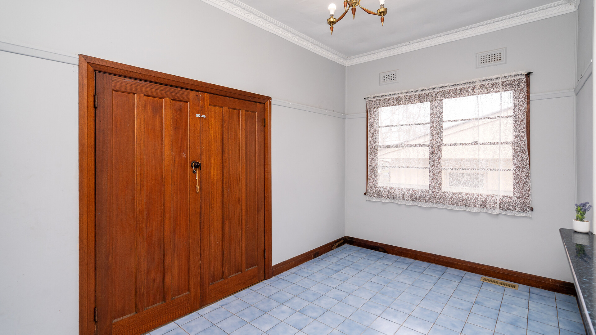 8 Arthur Street, Narrandera NSW 2700 - photo 7