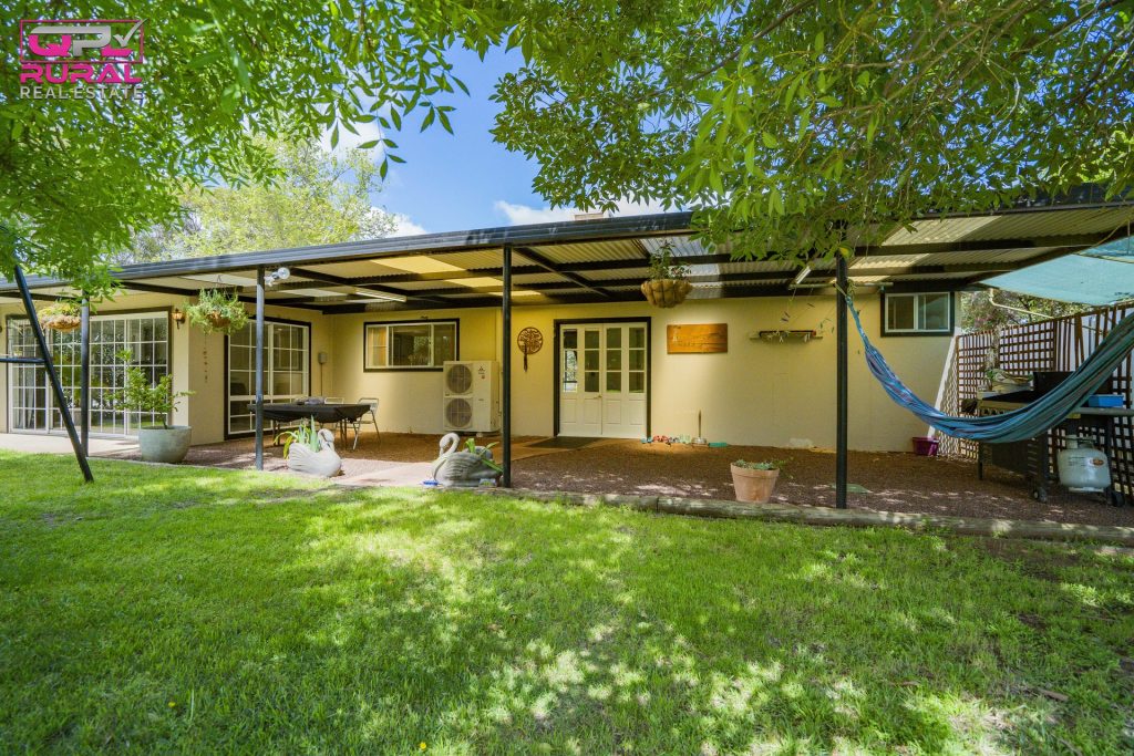 1 Grosvenor Street, Narrandera NSW 2700 - photo 20