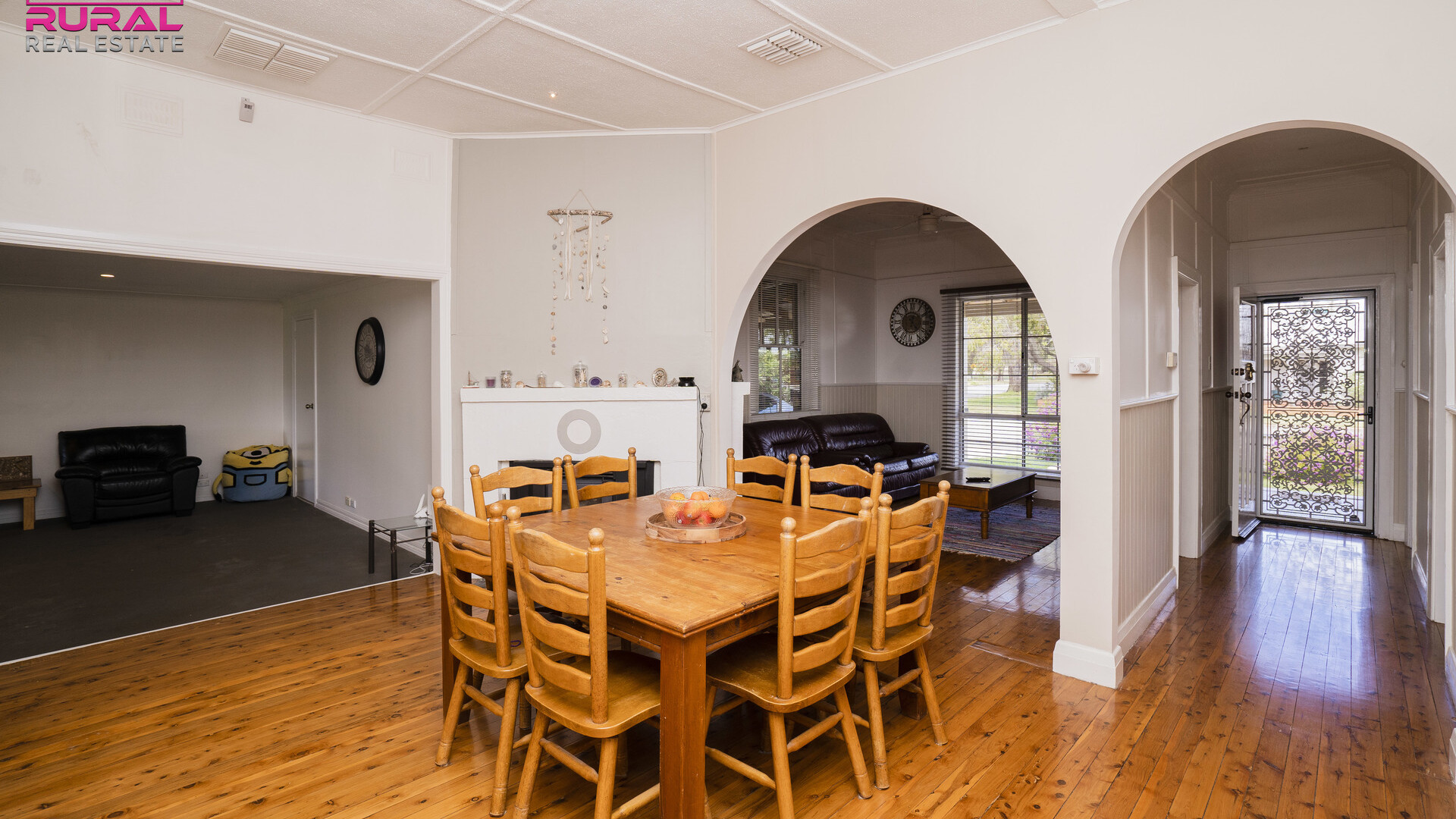 1 Grosvenor Street, Narrandera NSW 2700 - photo 5