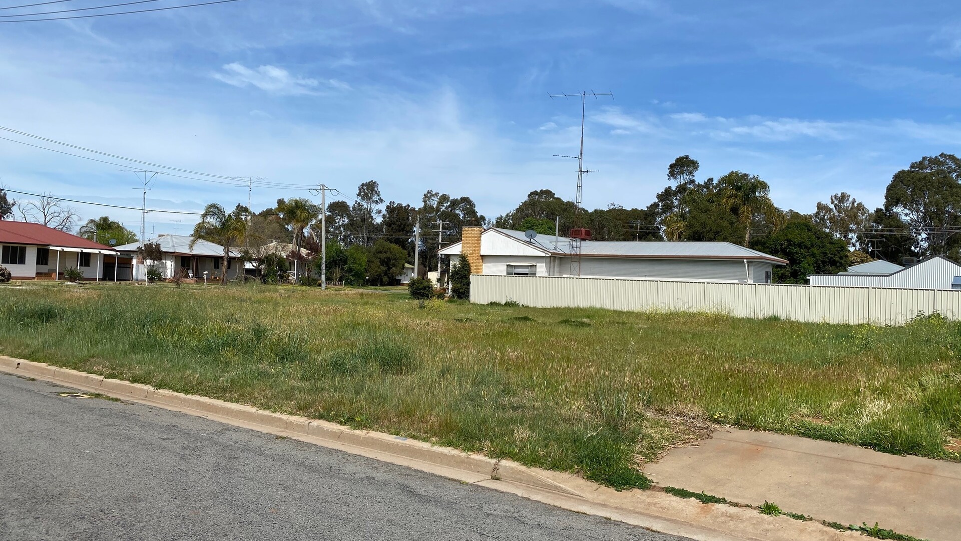 9 Valencia Street, Leeton NSW 2705 - photo 3