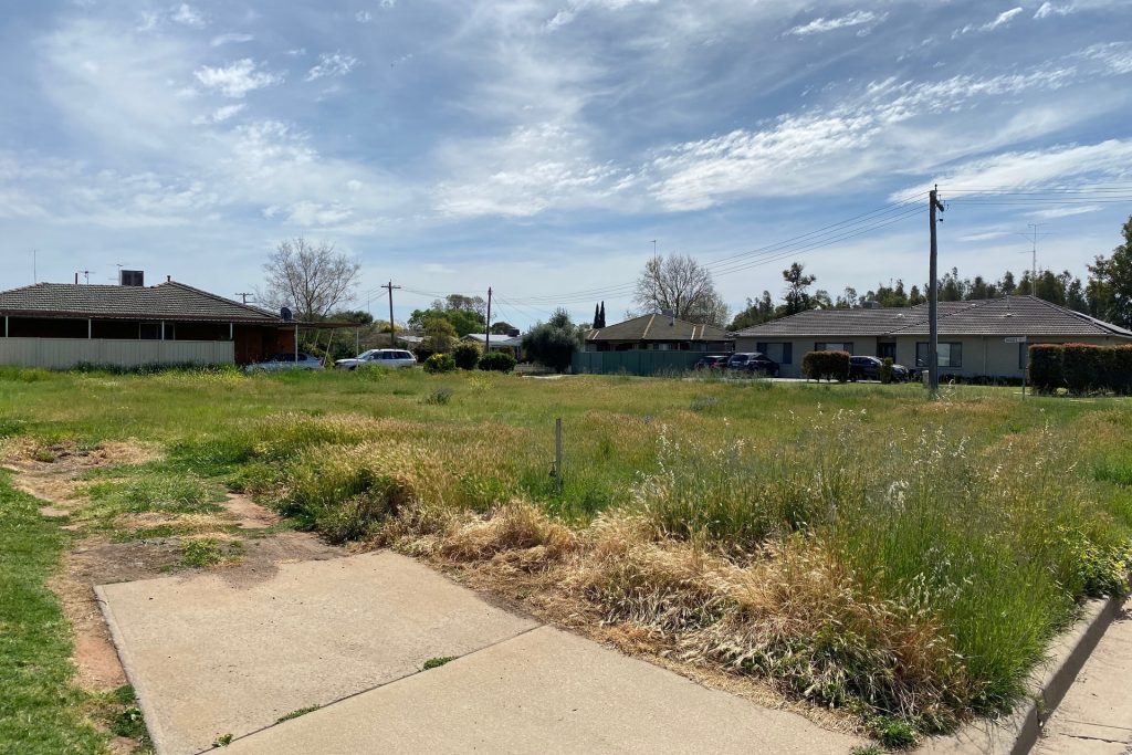 9 Valencia Street, Leeton NSW 2705 - photo 5