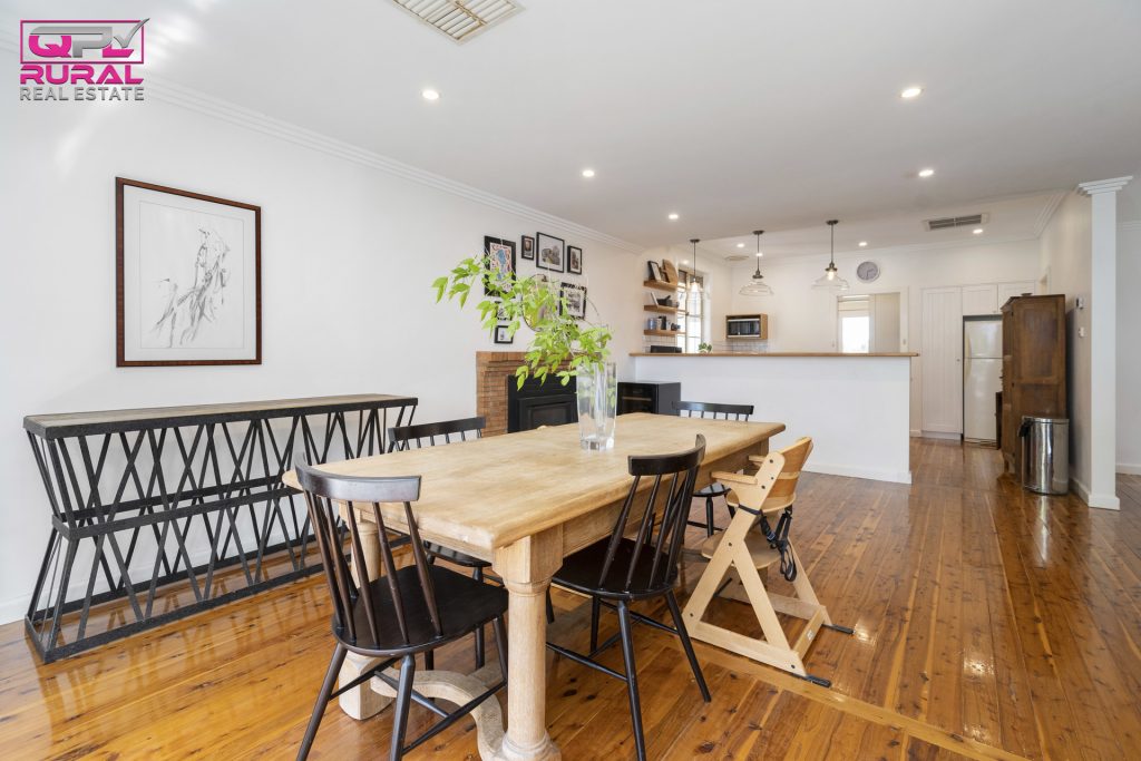 44 Melbourne Street, Narrandera NSW 2700 - photo 8