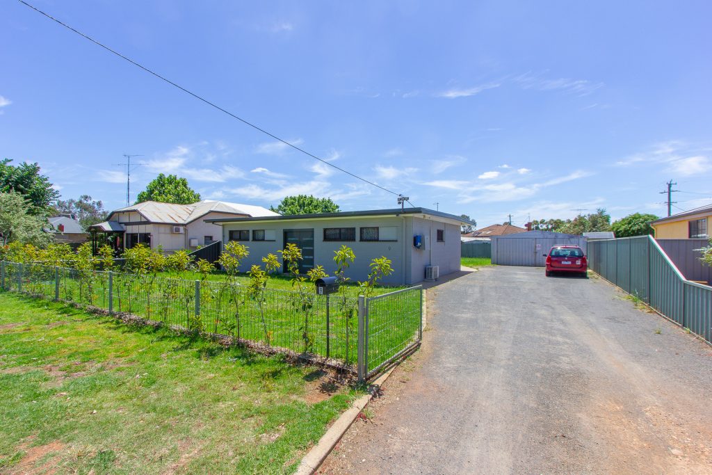 9 Mulga Street, Leeton NSW 2705 - McGrath Riverina