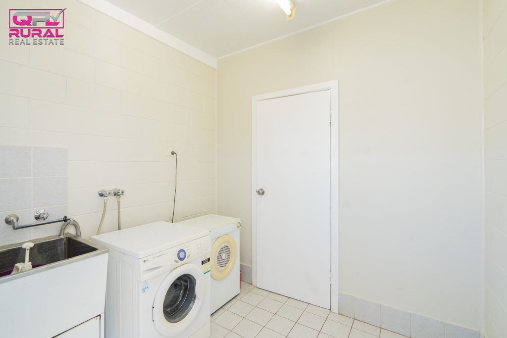 9 Mulga Street, Leeton NSW 2705 - photo 12