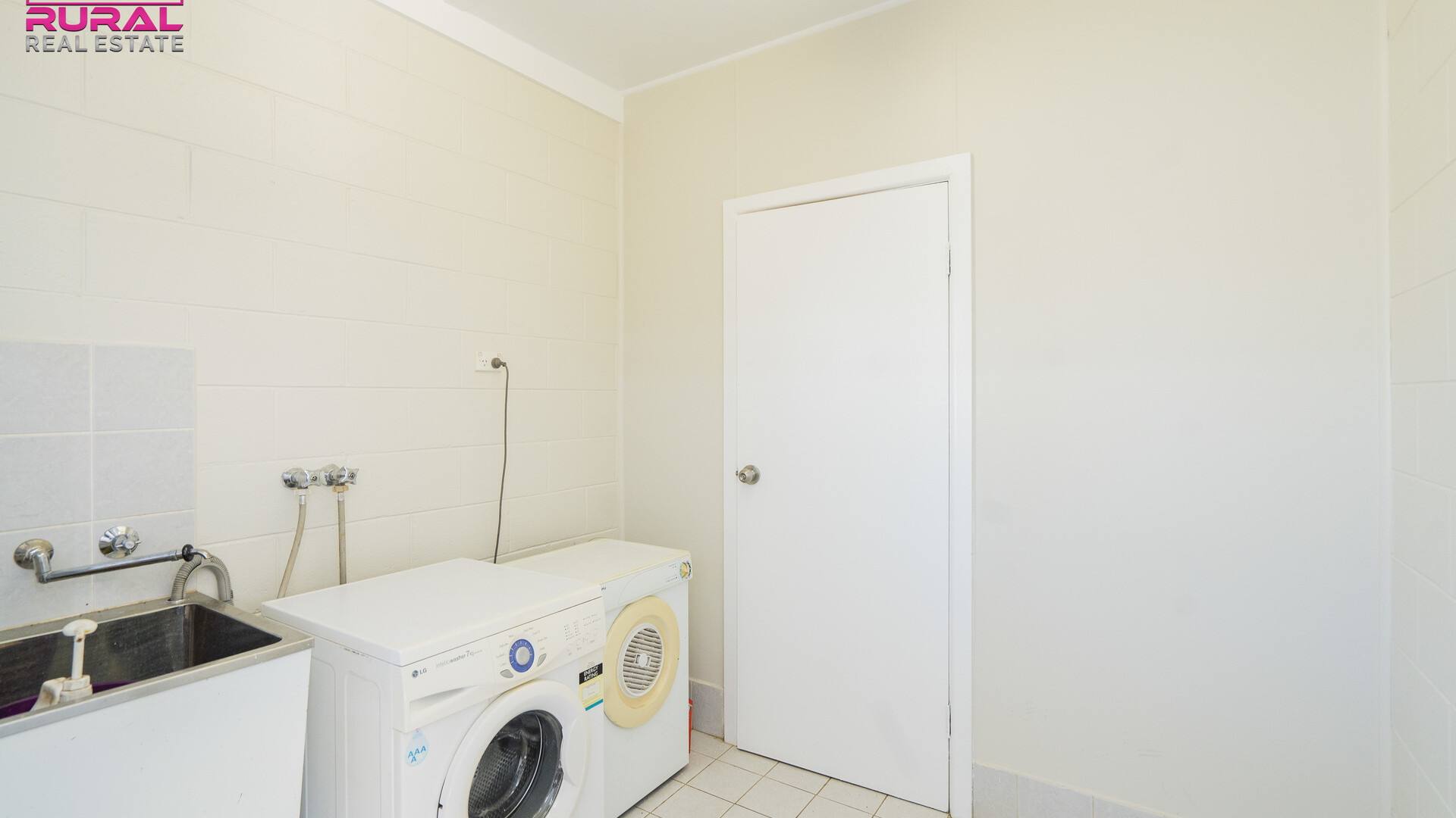 9 Mulga Street, Leeton NSW 2705 - photo 12
