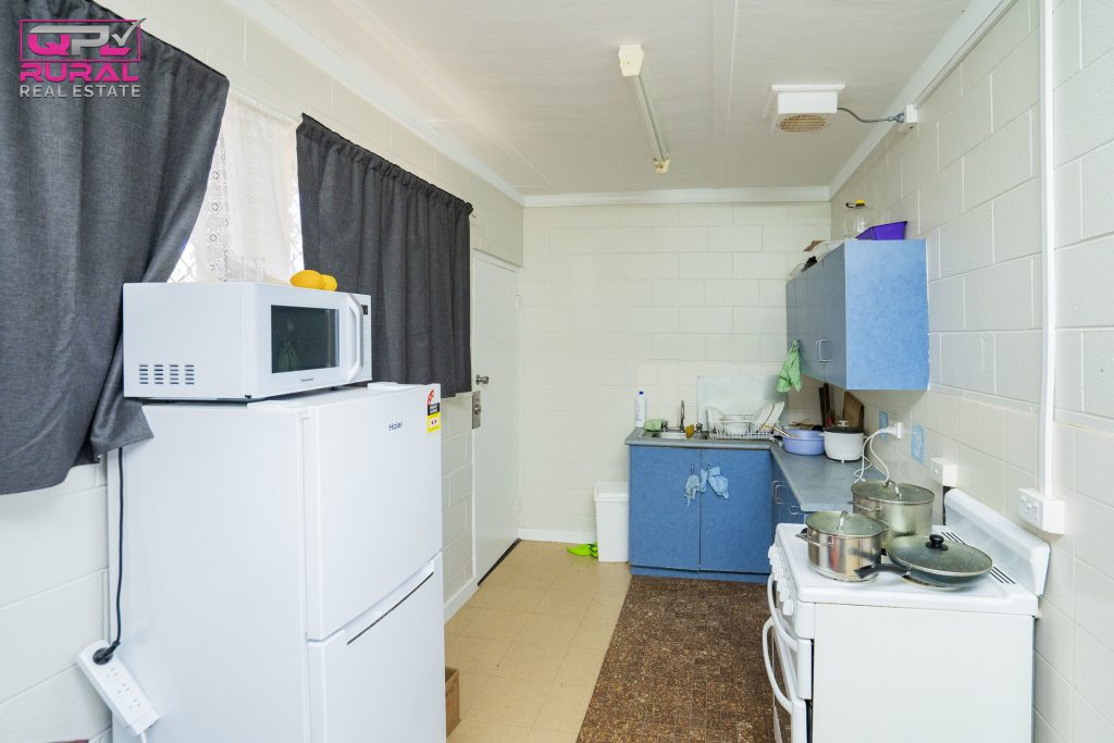 9 Mulga Street, Leeton NSW 2705 - photo 4