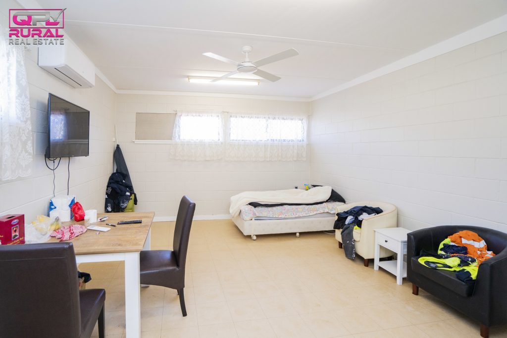 9 Mulga Street, Leeton NSW 2705 - photo 7