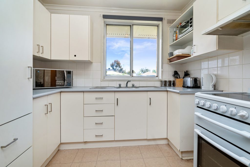 1 Lady Loch Crescent, Narrandera NSW 2700 - photo 3