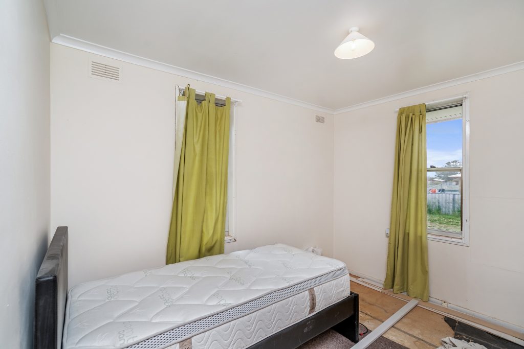 1 Lady Loch Crescent, Narrandera NSW 2700 - photo 6